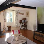 Moulin Des Faurilloux * La Chapelle-Faucher
